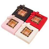 Boîtes à macarons de haute qualité boîtes en papier pour gâteaux pâtisseries avec fenêtre boîtes à bonbons de mariage d'emballage alimentaire personnalisées