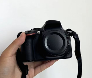 กล้องดิจิตอล SLR มือสอง รุ่น D5200 ความละเอียด 24MP เซ็นเซอร์ APS-C CMOS (เฉพาะตัวกล้อง) - Product Image 1