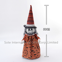 Décorations d'Halloween Poupée effrayante éclairée d'intérieur Halloween Gnome de sorcière qui rit en mouvement pour la décoration de fête d'Halloween