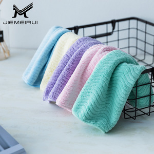 Serviette absorbante pour le visage Jiemeirui, 30x30 cm, motif ondulé, en polaire corail épaissie, pour usage général - Product Image 3