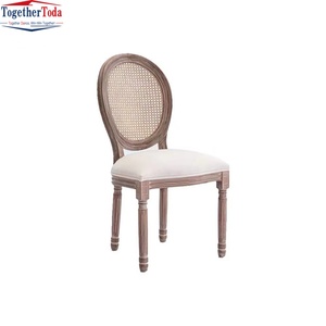 Silla de Comedor Redonda de Ratán con Respaldo, Estilo Mediterráneo Europeo, de Madera Maciza, Retro, de Lujo, para Hoteles y Restaurantes - Product Image 1