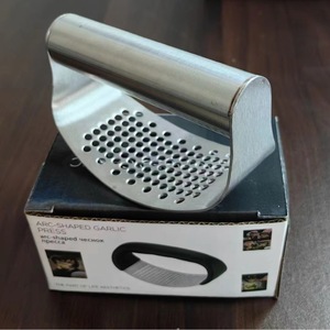Stainless Steel Garlic Press Manual Kitchen Tool Arc Shaped Garlic Mincer Household Cooking Accessory - Product Image 2