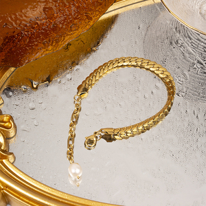 Gelang Pesona Mutiara Sederhana Wanita, Perhiasan Emas 18K Besi Anti Karat Band Datar Punk Chunky Curb Kuba Rantai Gelang - Product Image 3