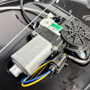 Yüksek standart LR060136 F2 ön kapı cam kaldırıcı montaj keşif spor için pencere regülatörü motoru ve kaldırıcı çerçeve - Product Image 6
