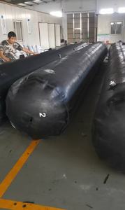 Airbag <span class=keywords><strong>pneumatique</strong></span> en caoutchouc à haute capacité <span class=keywords><strong>de</strong></span> charge et imperméable à l'air utilisé pour le ballon <span class=keywords><strong>de</strong></span> pont et <span class=keywords><strong>de</strong></span> ponce - Product Image 3