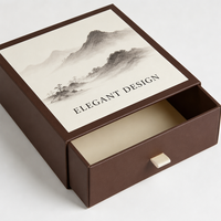 Boîte cadeau rigide de luxe personnalisée avec insert en mousse prédécoupé, logo personnalisé, matériaux recyclés, emballage en papier kraft écologique