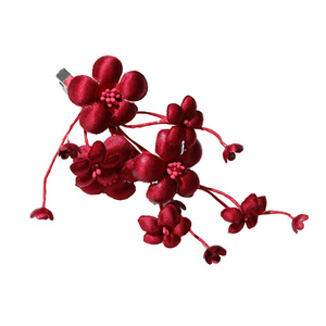 Nouvelle Pince à Cheveux Latérale Fleur Rouge Rétro Faite à la Main Exquise 2025, Coiffe de Mariage Haut de Gamme pour Séances Photo - Product Image 5
