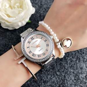 Relojes de cadena para mujer, relojes de pulsera de lujo de diseñador, relojes de acero inoxidable a prueba de agua con movimiento de cuarzo y diamantes para mujer - Product Image 5