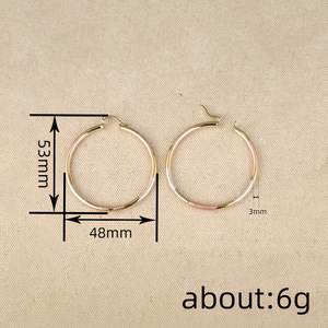 Orecchini a Cerchio Sottili Colorati da Donna, Gioielli Minimalisti e Audaci - Product Image 3