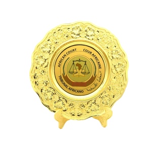 Scatola Portaoggetti Pieghevole Artigianale con Placca Dorata Incisa, Regalo Commemorativo per il Riconoscimento di Moyamba in Sierra Leone - Product Image 2