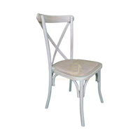 Chaises de mariage rustiques en chêne empilables et durables avec dossier croisé et structure solide pour banquets, événements, fêtes, restaurants, cafés et lieux événementiels