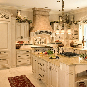 Mobili da Cucina a L in Stile Americano, Personalizzati per Villa, in Legno Massello con Finitura Laccata, Armadi Integrati per Cucina - Product Image 1
