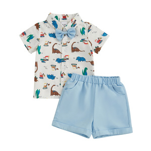 Set di Abbigliamento per Bambini Stile Gentiluomo, 2 Pezzi: Camicia a Maniche Corte con Stampa Dinosauro e Costruzioni, Pantaloncini Marroni con Fiocco per Occasioni Casual - Product Image 5