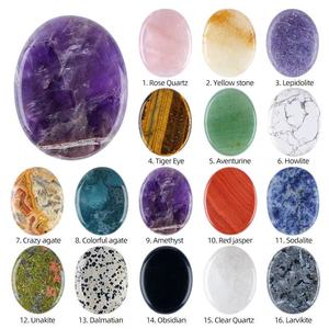 Pierres de méditation naturelles mélangées, pierres de paume polies en vrac, cristaux de guérison des chakras, pierres de poche pour le pouce, cadeau spirituel pour la méditation et la relaxation - Product Image 1
