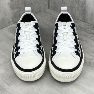 2026 NEW High Quality Retro Sport Luxury Unisex Fashion Sneakers Men Women Spring Designer Hot Selling Classic Mesh Upper - Product Image 1