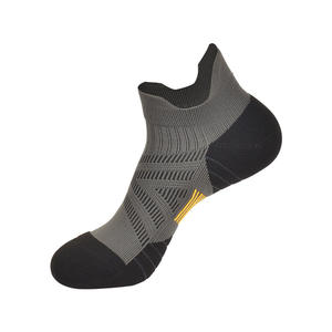 Calcetines Deportivos Transpirables de Algodón para Hombre, con Logotipo Personalizado, Base Gruesa Acolchada para Correr, Maratón, Ciclismo, Baloncesto, Bádminton y Entrenamiento - Product Image 4