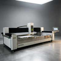Centre d'usinage CNC 5 axes ATC pour pierre, machine de découpe et de polissage de granit avec changeur d'outils automatique pour la cuisine