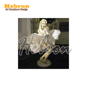 Maßgefertigte Lebensgroße Fiberglas Marilyn Monroe Skulptur Menschliche Statue Handgefertigt Handbemalt für Oster- und Valentinstag-Dekoration - Product Image 5
