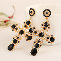 Nouvelle arrivée Vintage noir rose cristal croix boucles d'oreilles pour les femmes Baroque bohème grandes longues boucles d'oreilles bijoux 2023