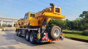 Grue mobile mini camion de 70 tonnes avec flèche télescopique à 5 sections avec pièces - Product Image 3