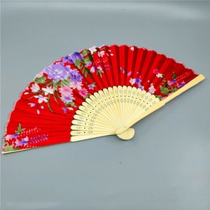 Éventail pliable en bambou de 21 cm, style japonais, imprimé floral folklorique, accessoire pour événements, fêtes, danse et accessoire photo personnalisé - Product Image 2