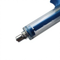 Seringues automatiques en plastique et acier TPX de 10 ml et 20 ml pour l'injection vétérinaire, adaptées aux bovins, ovins, porcins et volailles.