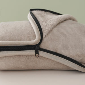 Premium Plüsch Flugzeug Decke Soft Bag Compact Pack Rucksack Clip Custom Reise kissen Decke 2 in 1 für Auto Flugzeug - Product Image 2