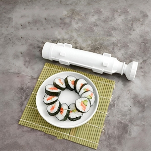 Molde cilíndrico de plástico ecológico para hacer bolas de arroz, molde para <span class=keywords><strong>sushi</strong></span>, herramienta para hacer <span class=keywords><strong>sushi</strong></span> con algas marinas, kit para hacer <span class=keywords><strong>sushi</strong></span> tipo bazooka. - Product Image 4