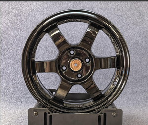 Jantes en alliage d'aluminium classiques de 15 pouces, 40 mm ET, 4 trous, finition rouge bronze foncé, pour voitures particulières, état neuf - Product Image 2