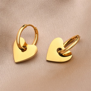 Pendientes Sencillos con Forma de Corazón, Acero Inoxidable, Personalizados, Aros de Moda - Product Image 2