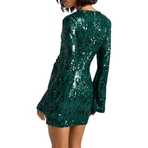 Nuevo Vestido Corto Ajustado con Escote en V Profundo y Manga Larga, con Logotipo Personalizado, Detalle Recortado y Lentejuelas, para Mujer - Product Image 2