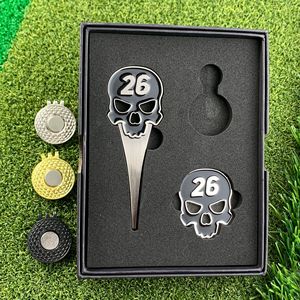 Ensemble de marqueurs de balle magnétiques en métal en forme de crâne pour le golf, en alliage de zinc, accessoire multifonctionnel, coffret cadeau - Product Image 1
