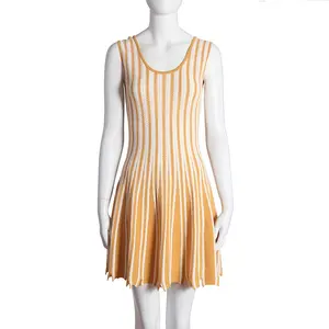 Private Order U-Ausschnitt ärmellose gestreifte orange plissierte Strick Frauen Kleid Frau Sommer Freizeit kleid