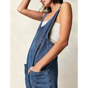 2025 femmes décontracté été bavoir combinaisons sans manches coupe ample salopette avec bouton décoration lavé Jean pull Logo taille - Product Image 2