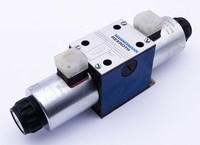 Mannesmann 4WE10L3X/CG24N975L 591878 Contrôle directionnel -utilisé-