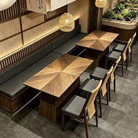 Ensemble table et chaises de restaurant de style rustique d'Asie du Sud-Est, chaises en bois massif tressées en corde pour salle à manger commerciale ou salon de thé