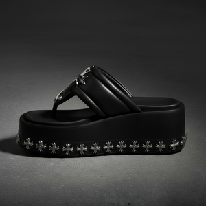 Sandali Gotici da Donna in PU con Logo Personalizzato, Plateau Alto e Borchie Metalliche Incrociate per Moda Y2K Dark - Product Image 6