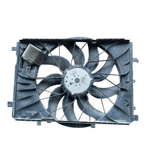Adecuado para <span class=keywords><strong>Mercedes</strong></span> Benz <span class=keywords><strong>Clase</strong></span> C 204 C63 ventilador electrónico de coche, sistema de radiador de <span class=keywords><strong>segunda</strong></span> <span class=keywords><strong>mano</strong></span> original ventilador electrónico de refrigeración - Product Image 1
