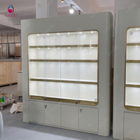 Vitrine murale de luxe sur mesure Sundo pour bijoux, avec éclairage LED haut de gamme, écologique et robuste, pour la vente au détail