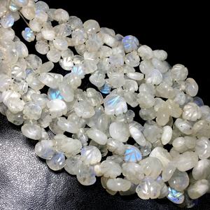 Blanc arc-en-ciel pierre de lune feuille forme sculpture perles de pierres précieuses en vrac faisant collier de bijoux prix de gros par gramme - Product Image 3