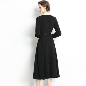 Robe <span class=keywords><strong>noire</strong></span> vintage Hepburn élégante à grande jupe évasée, col en V, manches longues, <span class=keywords><strong>ceinture</strong></span> à la taille, longueur midi, imprimé numérique tissé, lavable, boutonnée - Product Image 4
