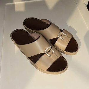 Chaussons arabes personnalisés pour hommes en cuir véritable, pièces métalliques sur mesure, légers, rembourrés, pour usage quotidien et extérieur - Product Image 1