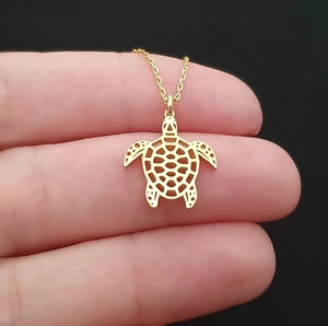 Nuevo diseño de acero inoxidable, collar de tortuga marina dorada, sin níquel e impermeable, collar con abalorio de tortuga de Origami de animales delicados - Product Image 1