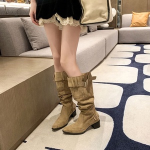 Nouvelles bottes hautes en PU pour femmes, style moderne, avec tissu doux, bout pointu, talon plissé, pas besoin de boucle de fixation, pour l'hiver/le printemps/l'automne - Product Image 4