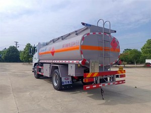 Camion-citerne Dongfeng 4*2 de haute qualité, capacité 14000L, pour le transport de pétrole brut et d'essence, à vendre - Product Image 6