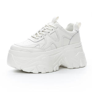 Zapatillas Deportivas de Mujer, Estilo Nuevo de Primavera, con Plataforma Gruesa, de Cuero Genuino Europeo, con Suela de 8 cm de Grosor, Transpirables, que Aumentan la Estatura - Product Image 1