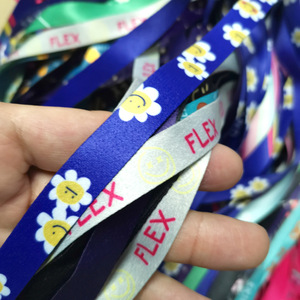 Cinta Estampada Jk con Diseño de Margaritas Azules y Blancas, Flexible, para Manualidades, Ropa, Textiles del Hogar - Product Image 1