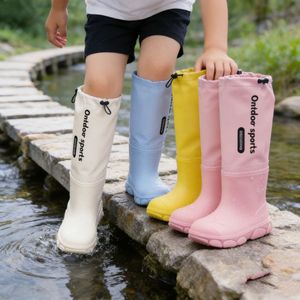 Botas de lluvia para niños, de caña alta, impermeables, antideslizantes, de goma, para niños y niñas, para deportes al aire libre, de color sólido. - Product Image 1