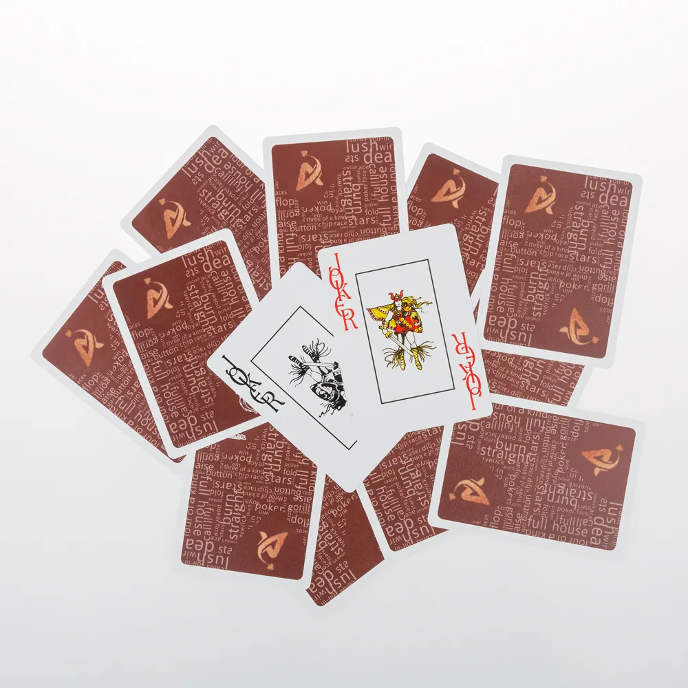 AYPC Atacado de alta qualidade 100% plástico à prova d'água impressão logotipo personalizado cartas de jogo de pôquer cartas de jogos de tabuleiro com caixa