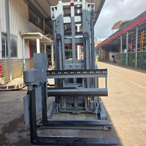 Montacargas Eléctrico de Torreta Oscilante de Litio-Ion Xilin SNSC Serie XC de 80V, Capacidad de Elevación de 3,500 lb, Montacargas VNA - Product Image 5